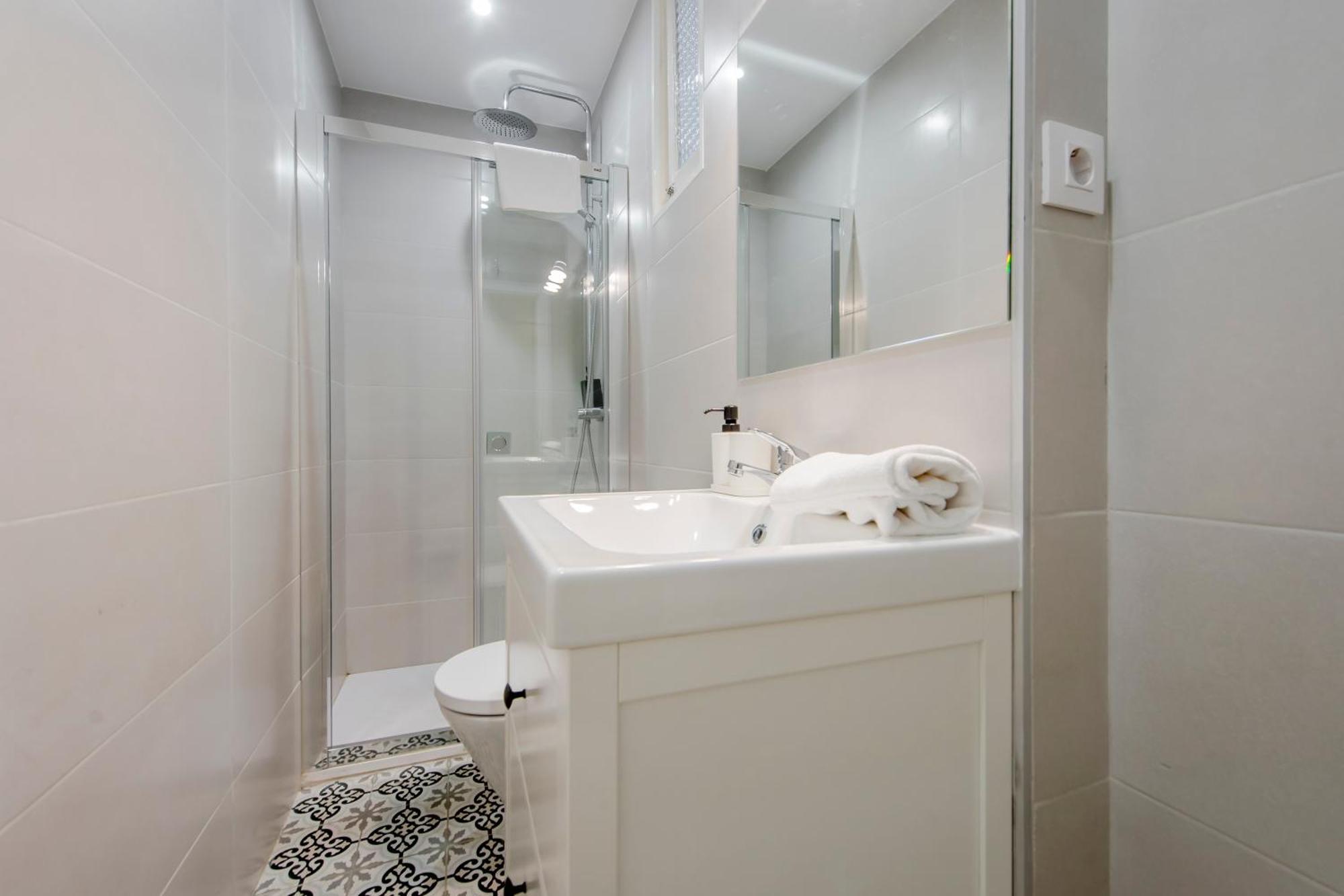 Appartamento Nuevo Apt Para 7 Pax En Malasana - Gran Via E1 Madrid Esterno foto
